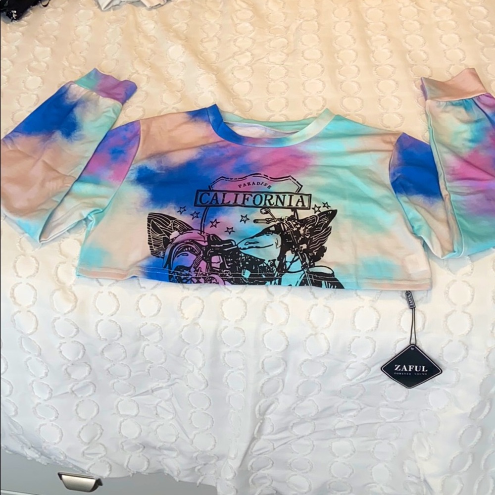 cropped long sleeve shirt
